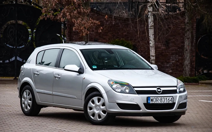 Opel Astra cena 12600 przebieg: 260000, rok produkcji 2005 z Złocieniec małe 497